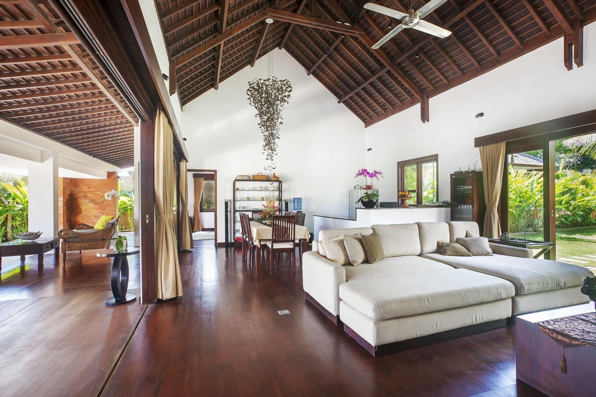 The Sanctus Villa Uluwatu Esterno foto